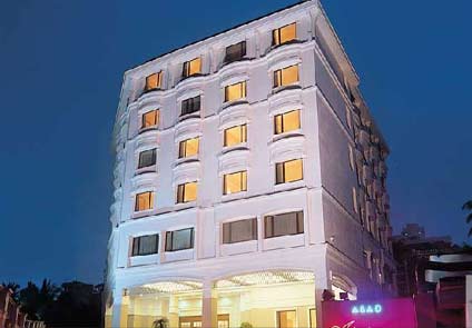 Hotel Abad Atrium Kochi