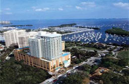 Coconut Grove Hotel 