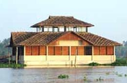 Pristine Island Resort Alleppey