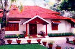 Thakrans Kayal Tharavadu E