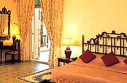 Saras House