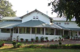 Hotel Club View Pachmarhi