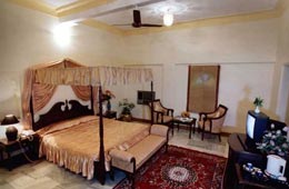  Hotel Chokhi Dhani Jaipur 