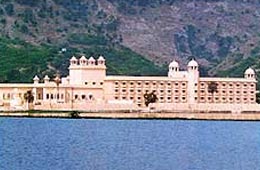 Four Star Hotels in Jaipur