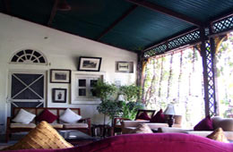Shree Narayan Vilas Hotel