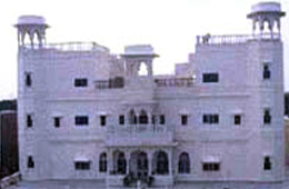 Hotel Jhalamand Garh