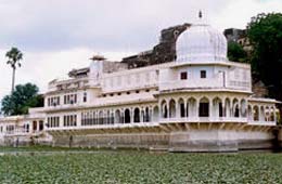 Phool Mahal Palace