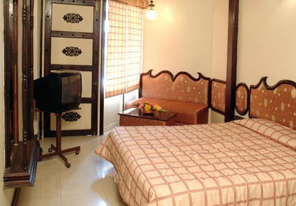 Hotel Surya Vadodara