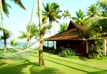 Kayaloram Lake Resort Alleppey