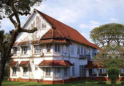 Poovath Hotel Kochi