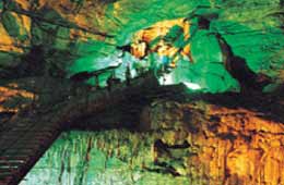 Borra Caves,Kirinrandal